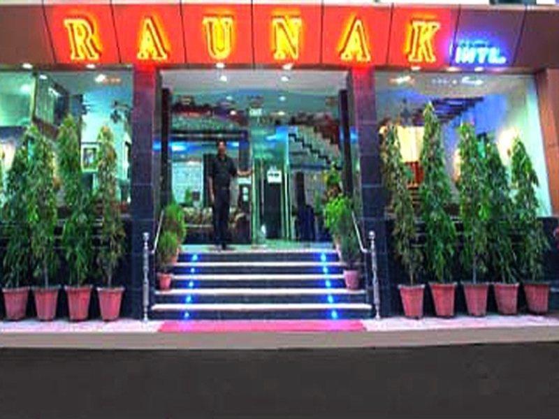Hotel Raunak International Nova Deli Exterior foto